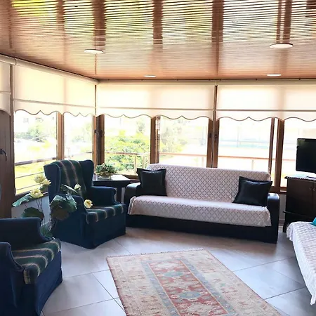 Izmir/ozdere Deniz Ve Orman Manzarali Ev