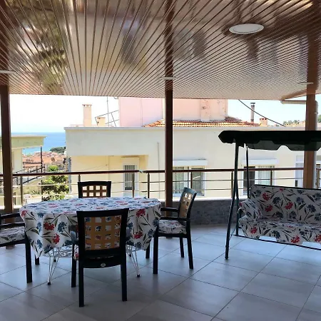 Izmir/ozdere Deniz Ve Orman Manzarali Ev اوزديره
